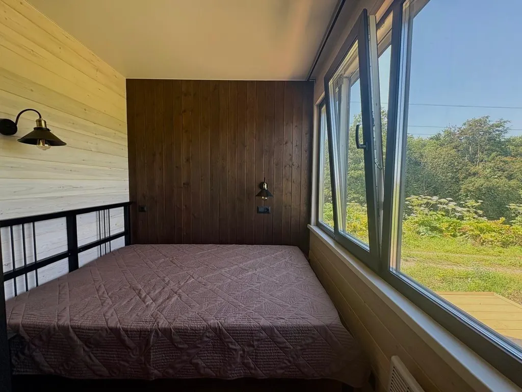 Коттедж Комфортабельный дом из морского контейнера у реки — Шаховская