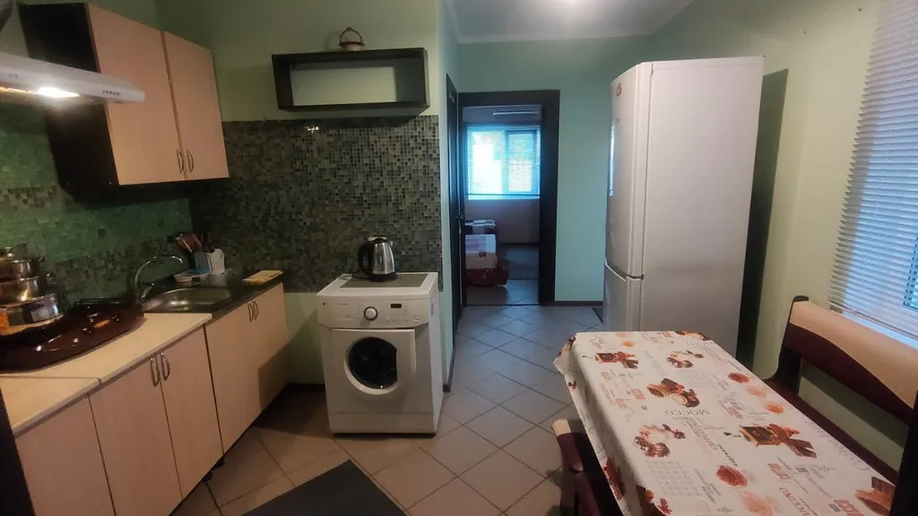 Коттедж Семейный домик у моря с отдельным двориком — Кучугуры