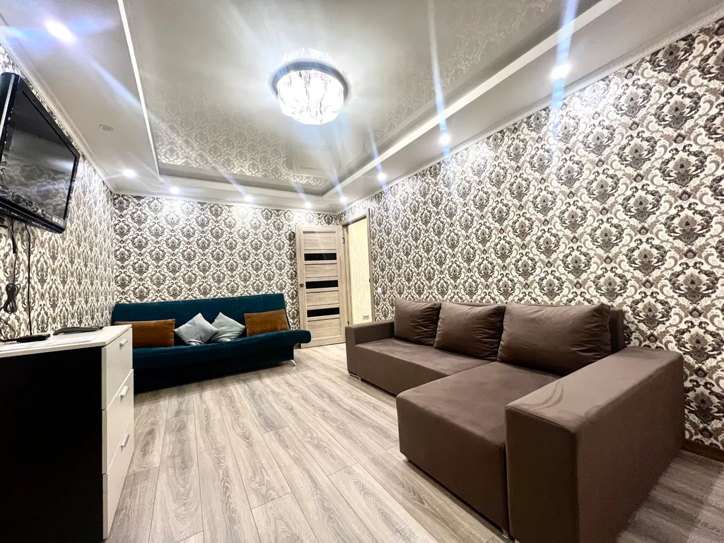 АПАРТЫ 51 для большой компании "Полярный комфорт" на Кирова, 17