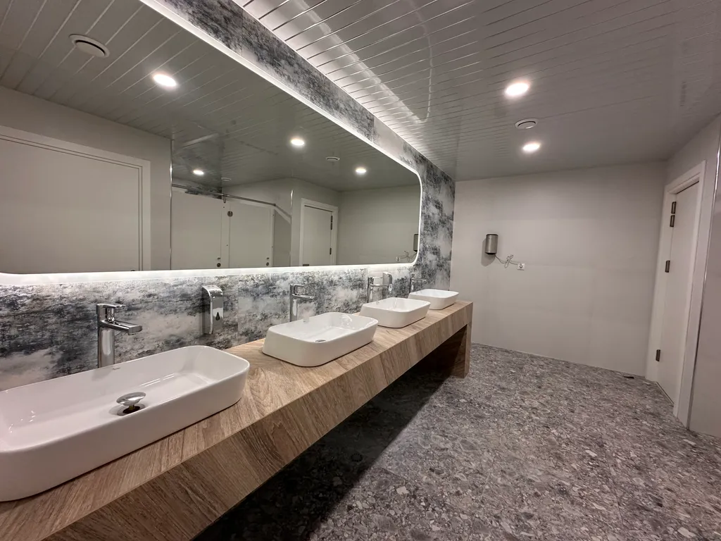 Апартамент с видом на горы и большой террасой