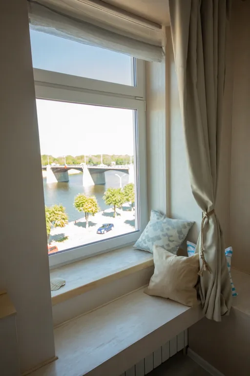 Студия с видом на Волгу в центре