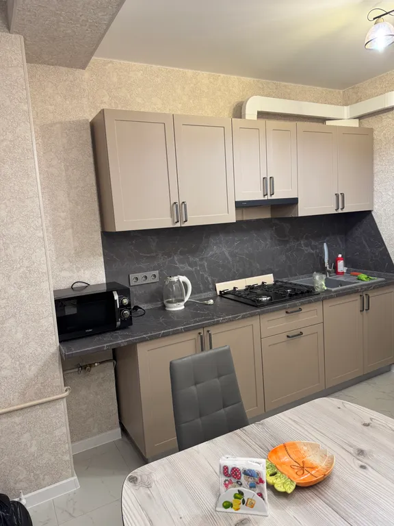 Уютная новая квартира с видом на горы