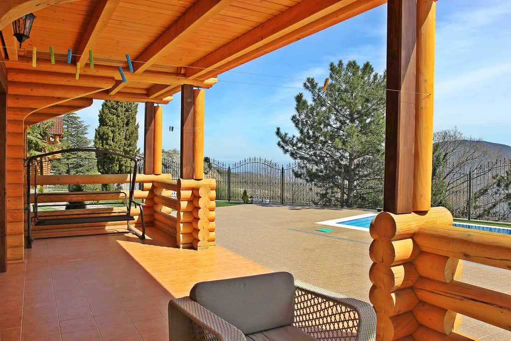 Дом с панорамным видом на море и гору Аю-Даг