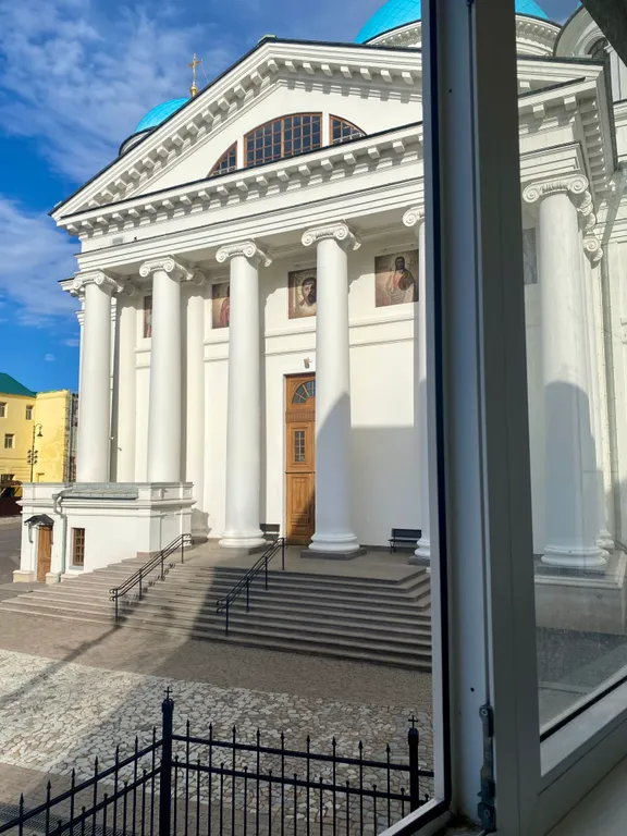 Квартира между Кремлем и монастырем