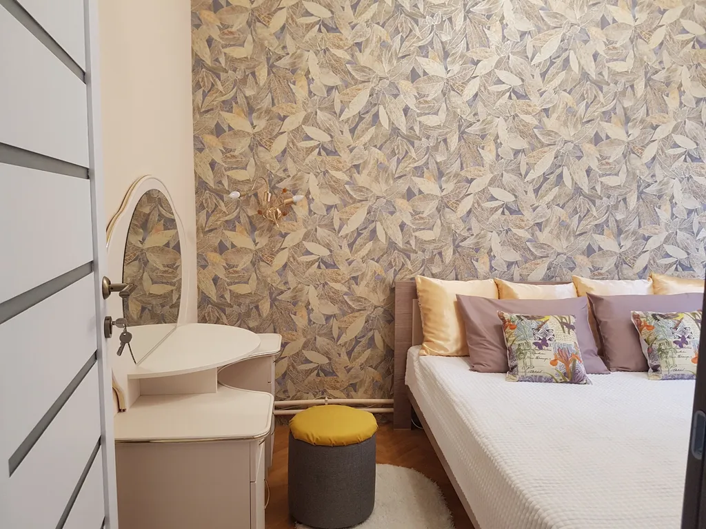 Уютный домик в зеленой зоне в центре