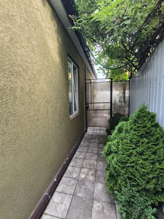 Уютная студия в центре в трех кварталах от моря