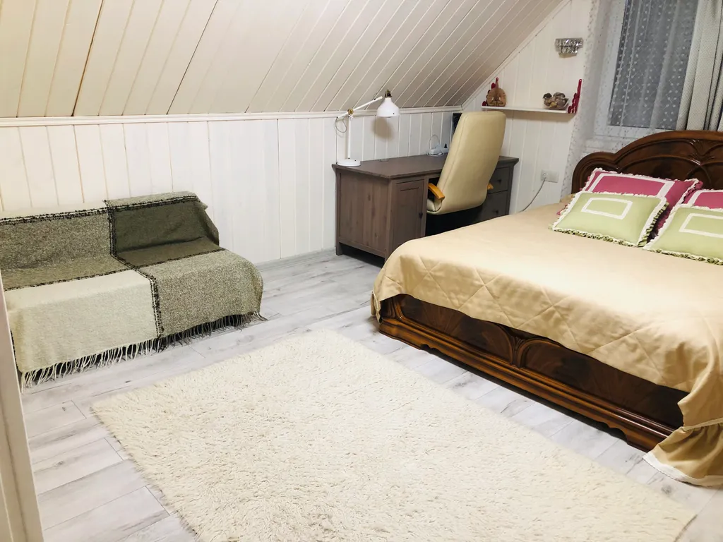 Домик вблизи леса