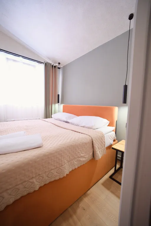 Двухэтажный дом с кухней