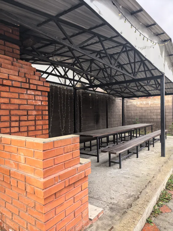 Двухэтажный дом на Банном