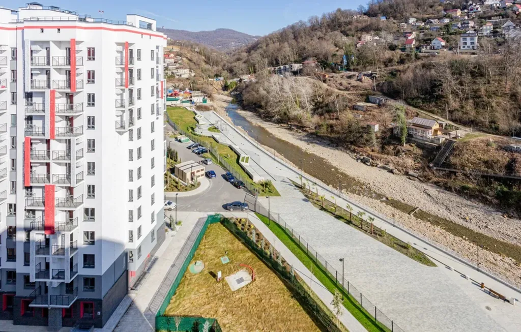 Двухкомнатная квартира с видом на море в ЖК Летний