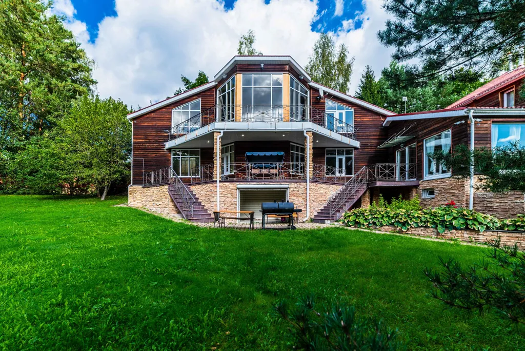 Коттедж Дом в Красногорске с бассейном и сауной — аренда посуточно в Красногорск