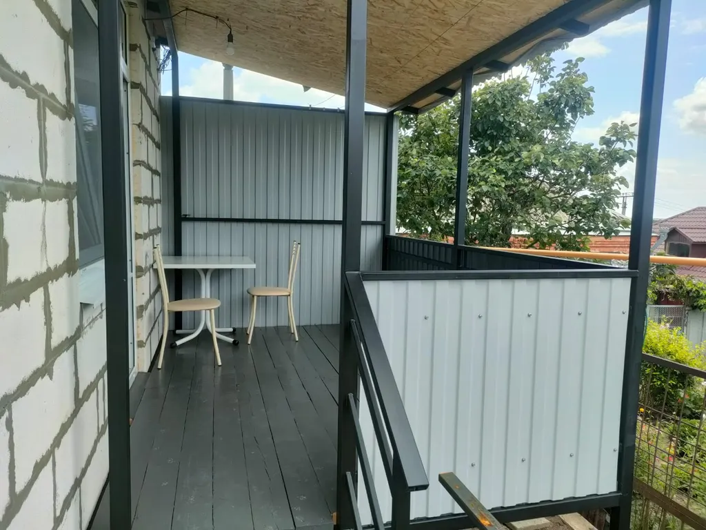 Коттедж Дом в центре города, в тихом месте — Усть-Лабинск