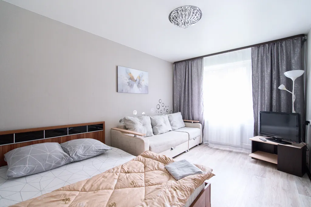 Светлая просторная квартира — аренда посуточно в Томск