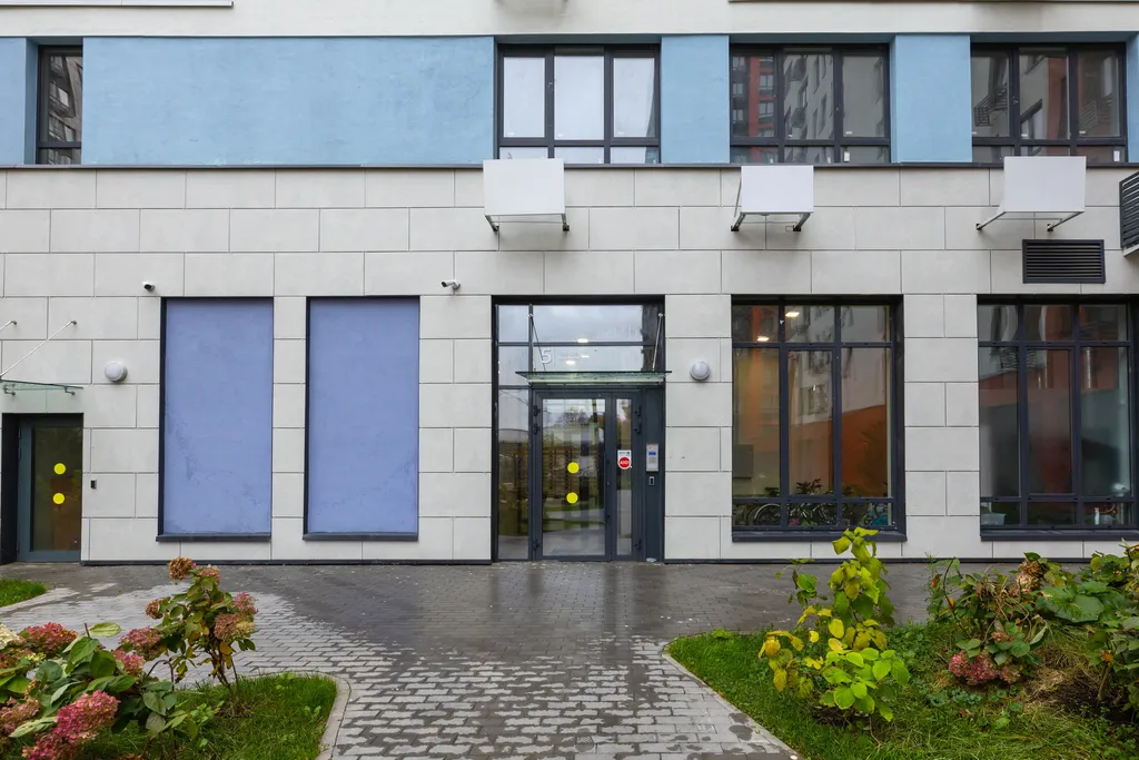 Однушка Нуар с балконом и парковкой в 15 минутах от а/э Внуково