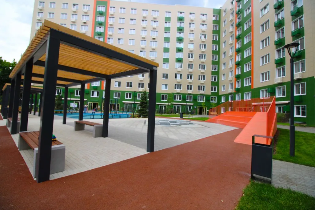 Комфортная студия в доме Привилегия со двором парком