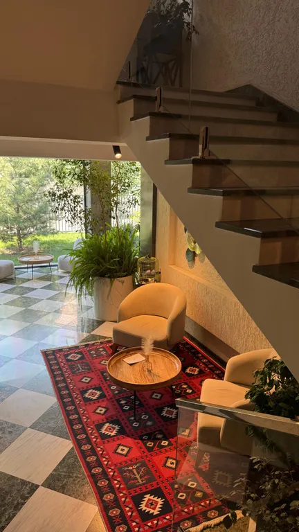 Уютная квартира с дизайнерским ремонтом в самом центре города