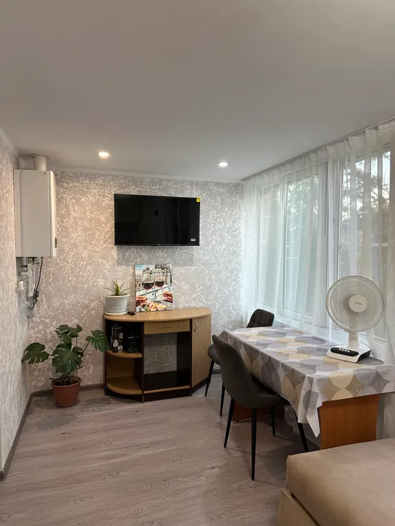 2-х комнатная квартира в частном секторе в Алуште. — аренда посуточно в Алушта