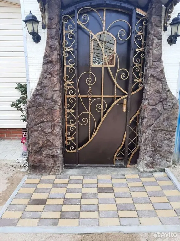 Уютный дом на берегу моря