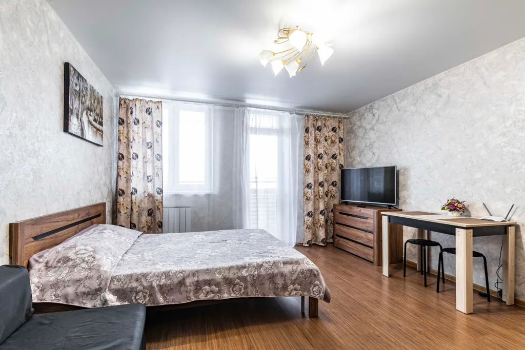 Квартира-студия с балконом для командированных и отдыха