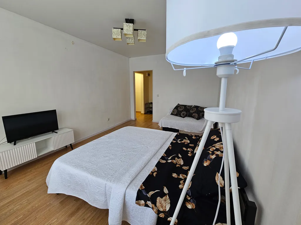 Квартира возле ТЦ Кристалл