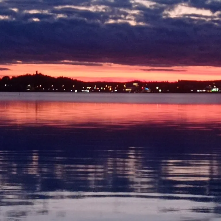 Современный дом на берегу Ладоги