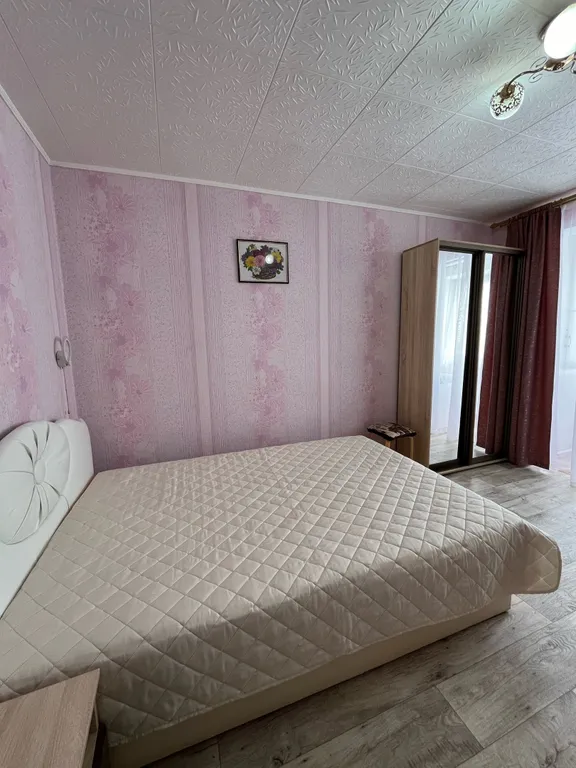 Комфортная квартира возле можжевеловой рощи