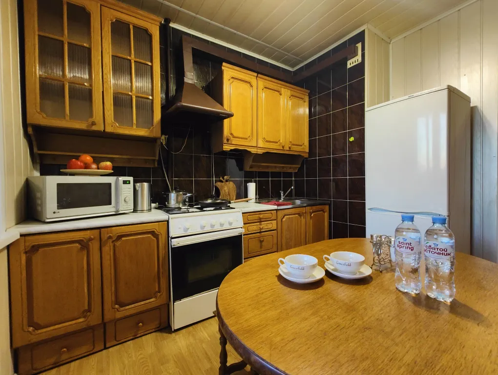 3-комнатная возле ТЦ Корона