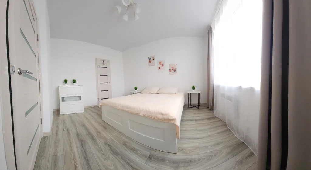 Евродвушка в корпусе с бассейном