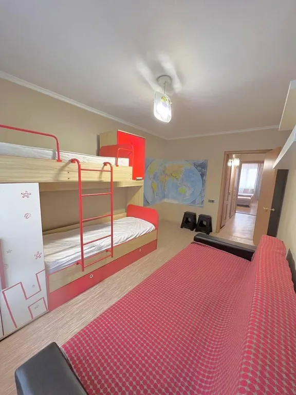 Современная трехкомнатная квартира