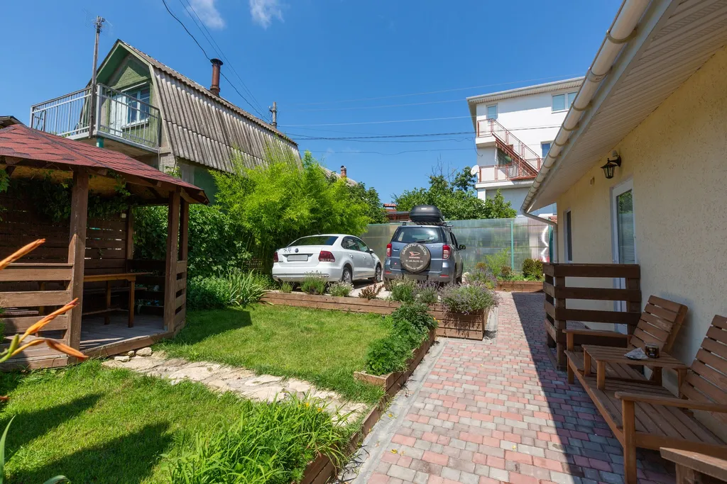 Уютный номер в тихом районе