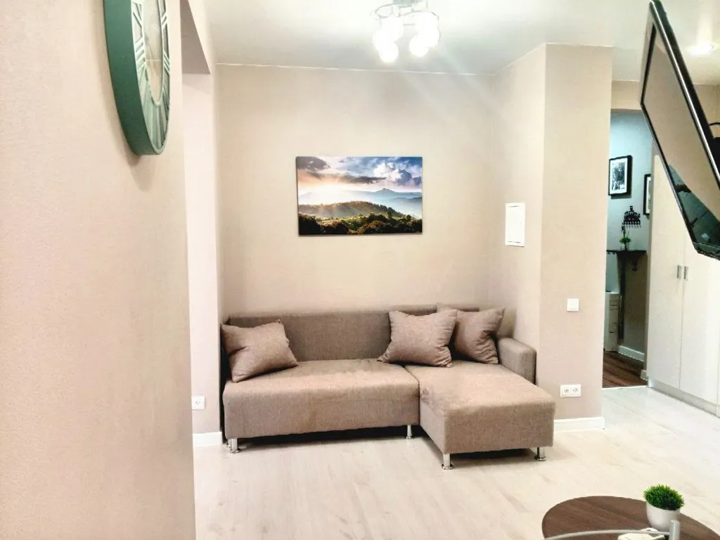 Квартира Квартира с балконом в тихом районе — Адлер