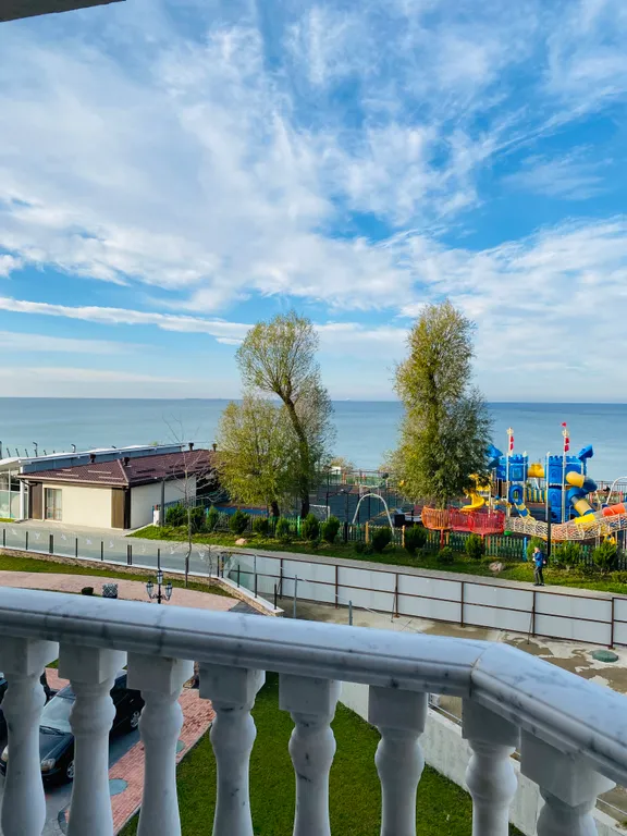 Апартамент на первой линии, с видом на море