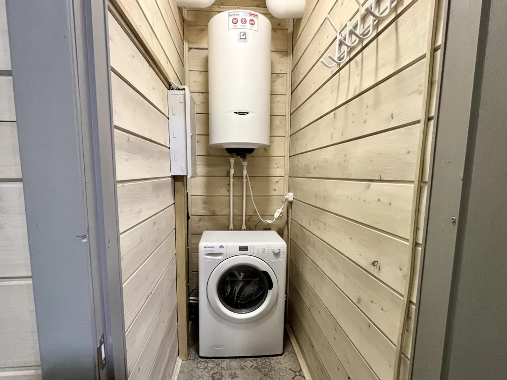 Коттедж Дизайнерский коттедж на берегу озера Волго на Селигере — Турбаза Чайка