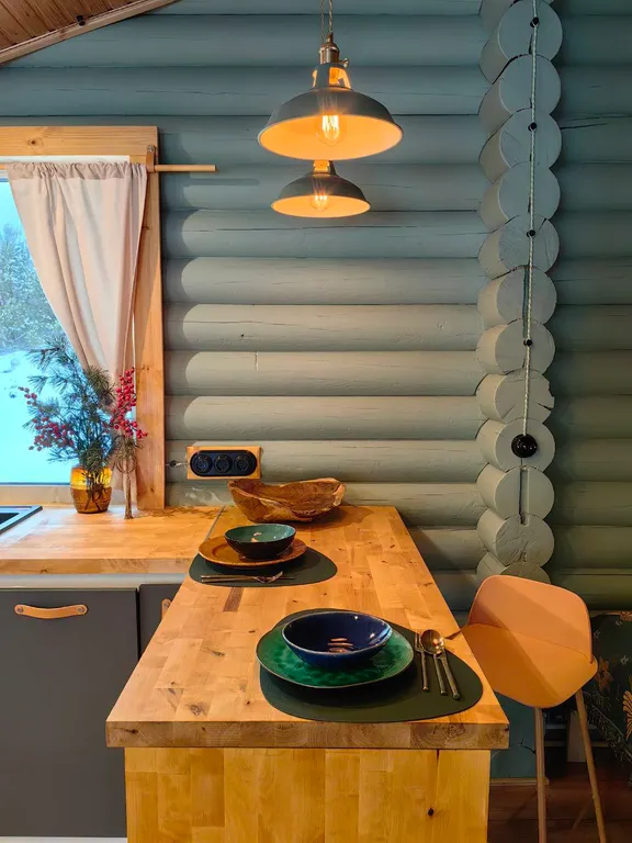 Уютный дом на берегу реки в Карелии