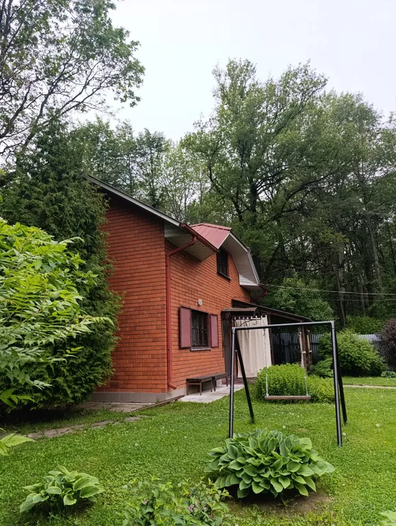 Дом на лесной опушке с банeй на дpовax и бильярдом