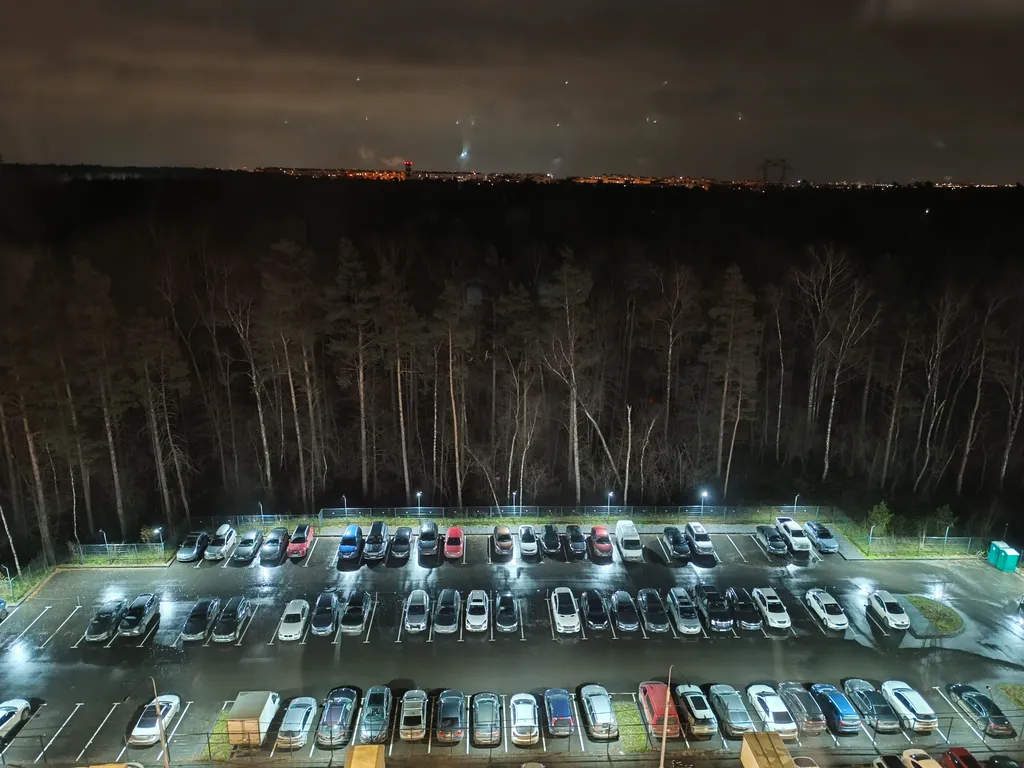 Уютная студия с видом на лес