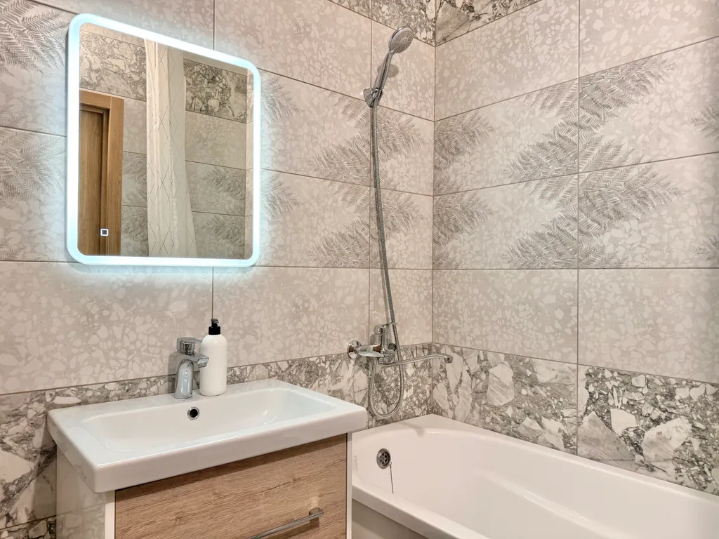 Квартира Hugge Place | Двухкомнатная квартира у Аквапарка с Wi-Fi — Новосибирск