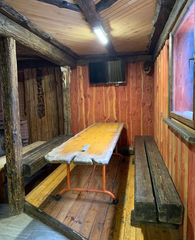 Уютный деревенский домик с русской баней возле берега озера