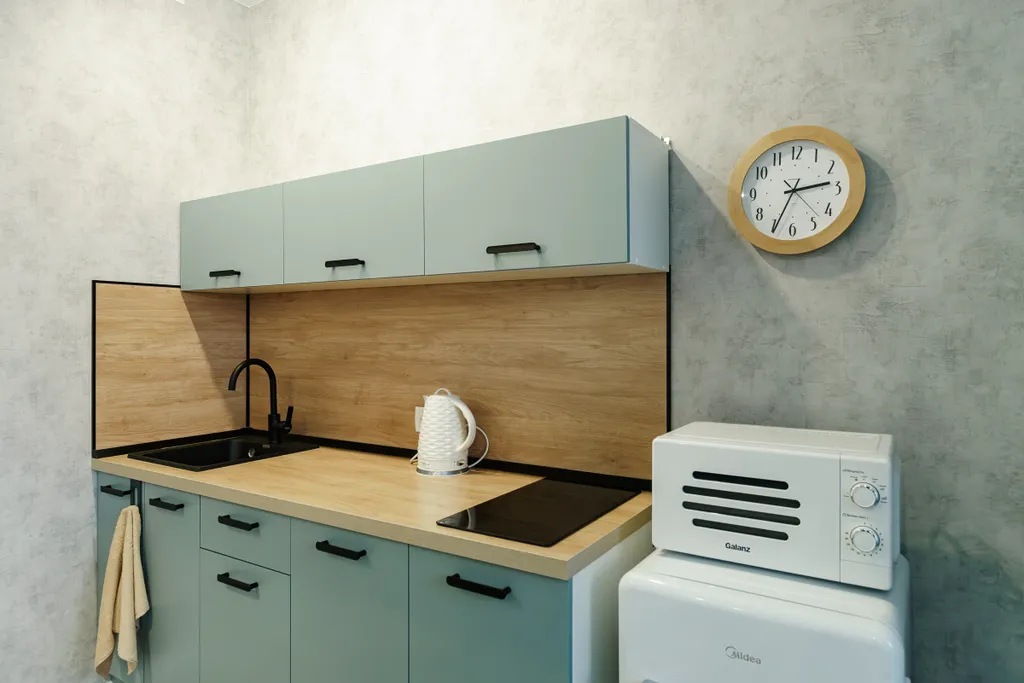 Студия с видом на город и Волгу