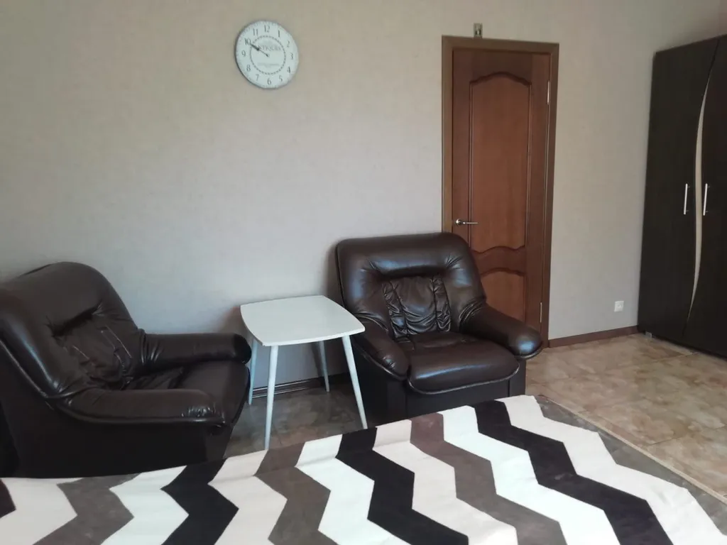 Домик с видом на сад