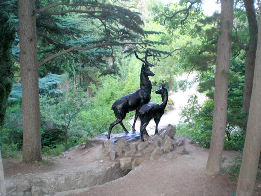 Апартаменты новые с видом на море, горы в новом доме над форосским парк