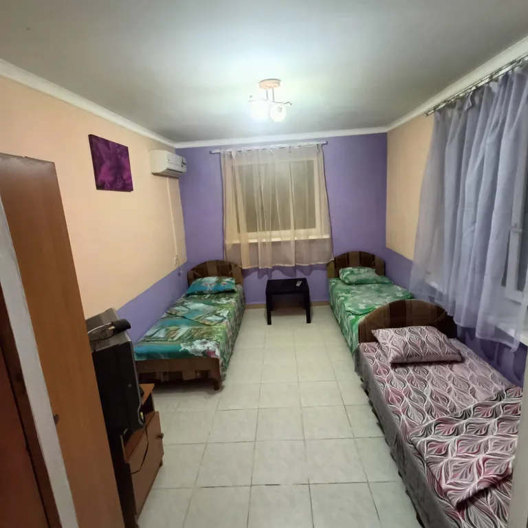 Квартира Трехместный номер эконом класса — аренда посуточно в Архипо-Осиповка