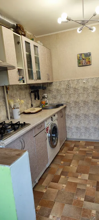 Двухкомнатная квартира в микрорайоне с видом на море и горы