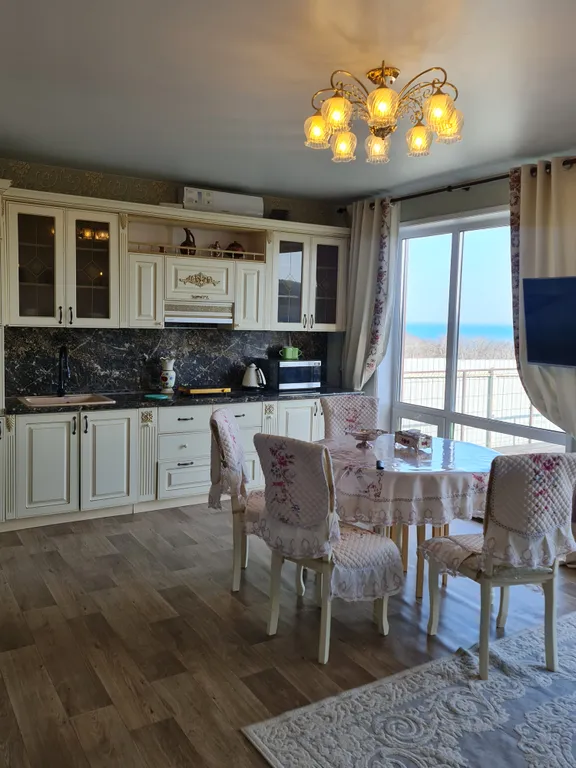 Дом Бархатная 1