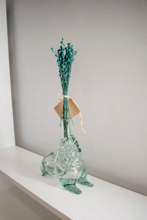 Дом сапфир с бассейном в центре