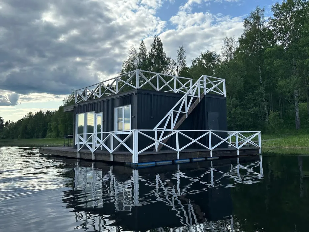 Плавучий дом 1