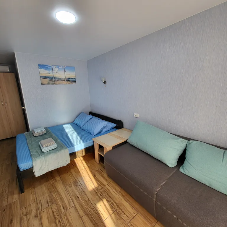 Квартира №15 на первом этаже, в номере есть все — аренда посуточно в Бердянск