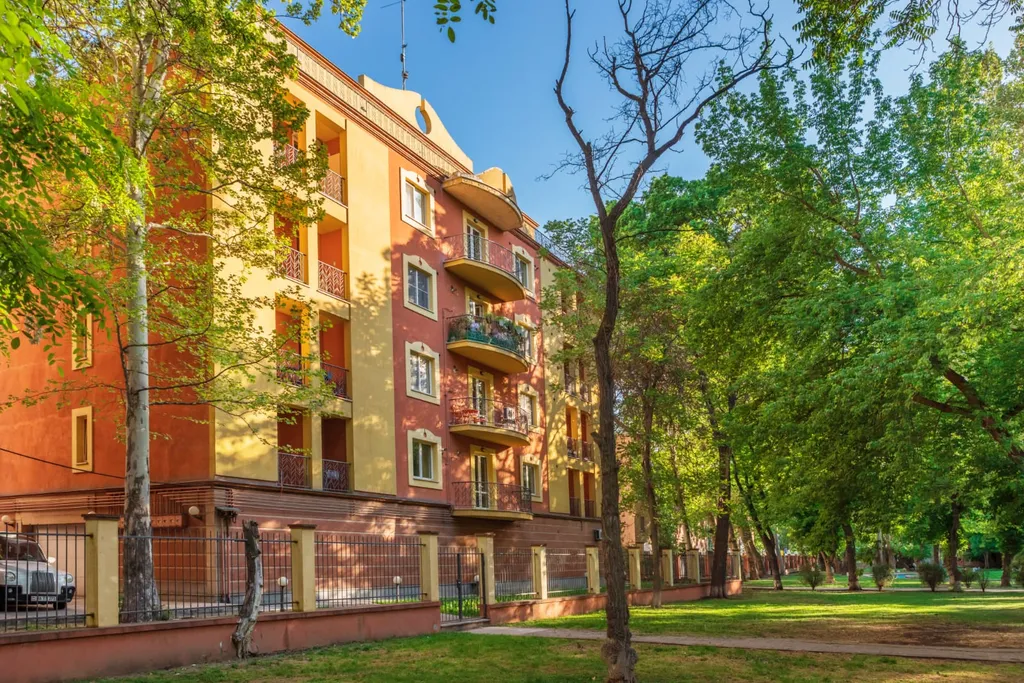 Квартира с 2 спальнями, балкон с видом на парк