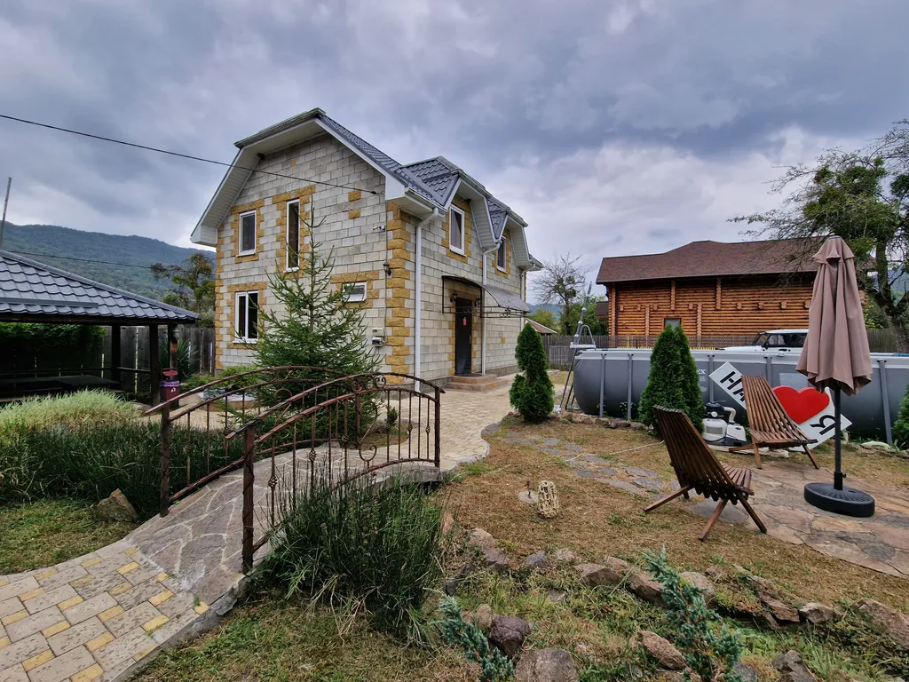 Дом в горах для компании