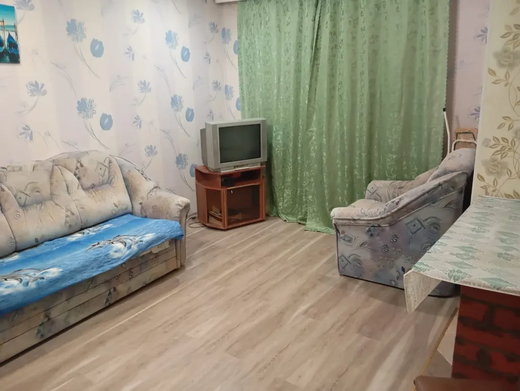 Квартира-студия на Космосе